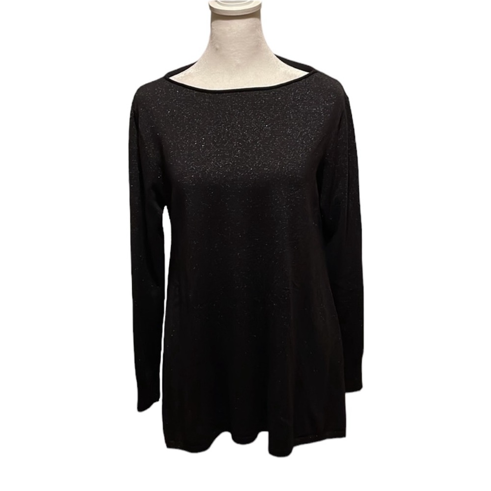Baci A-line black with sparkle l/s top. Size M. NWT